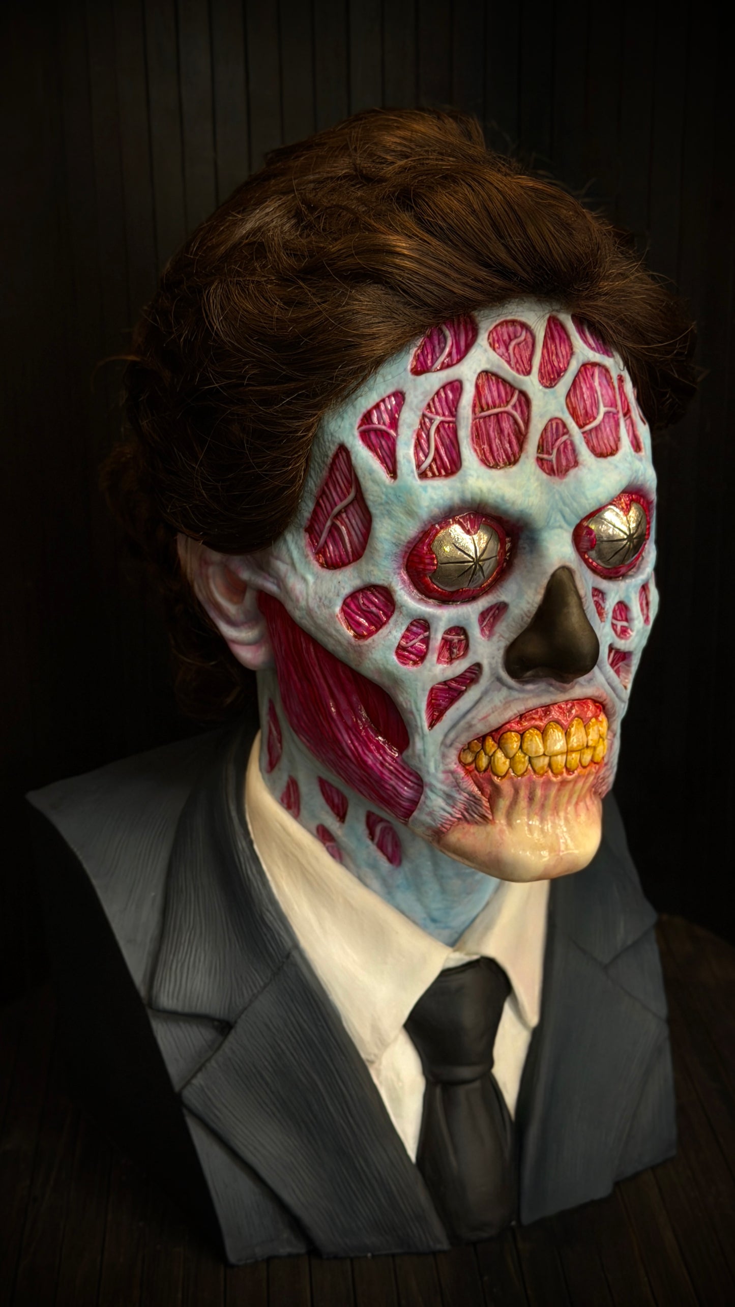 Pre order: OBEY Alien